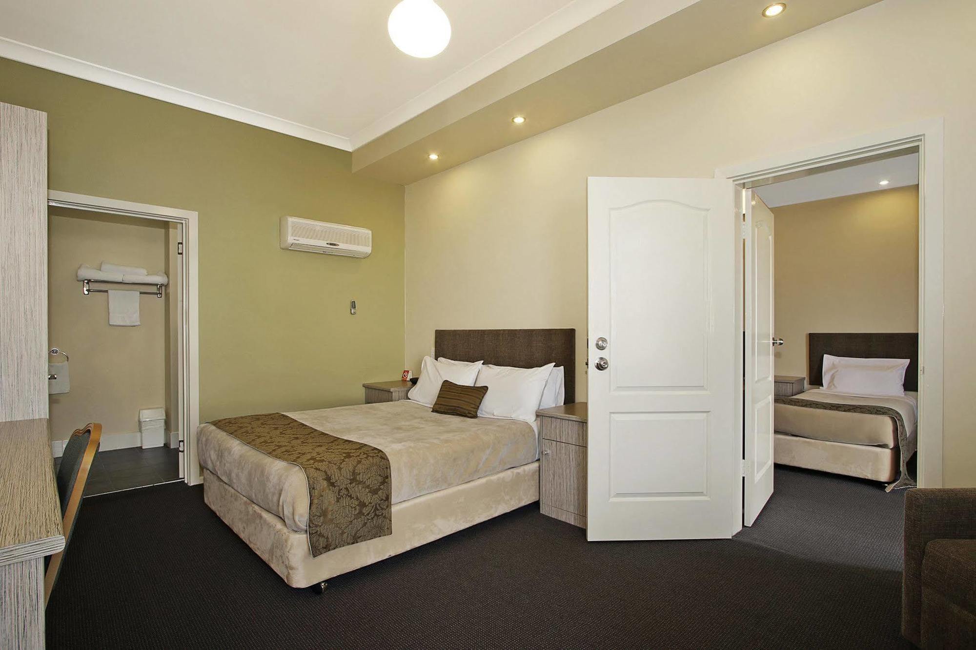 Prince Of Wales Hotel Wagga Wagga Exterior foto